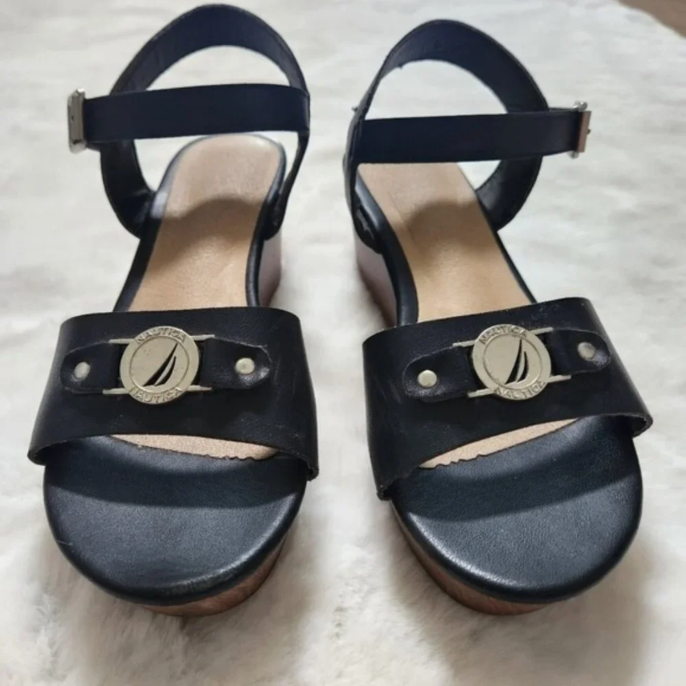 Vintage Nautica Black Leather Sandals with Logo Accent